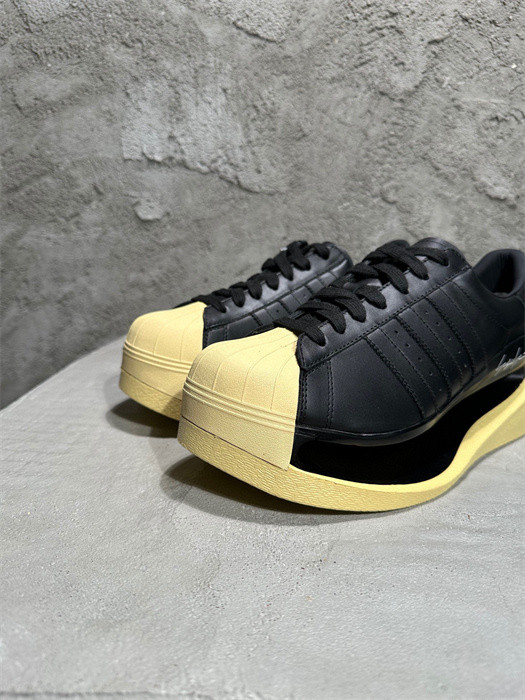 RICK 0WENS SNEAKERS