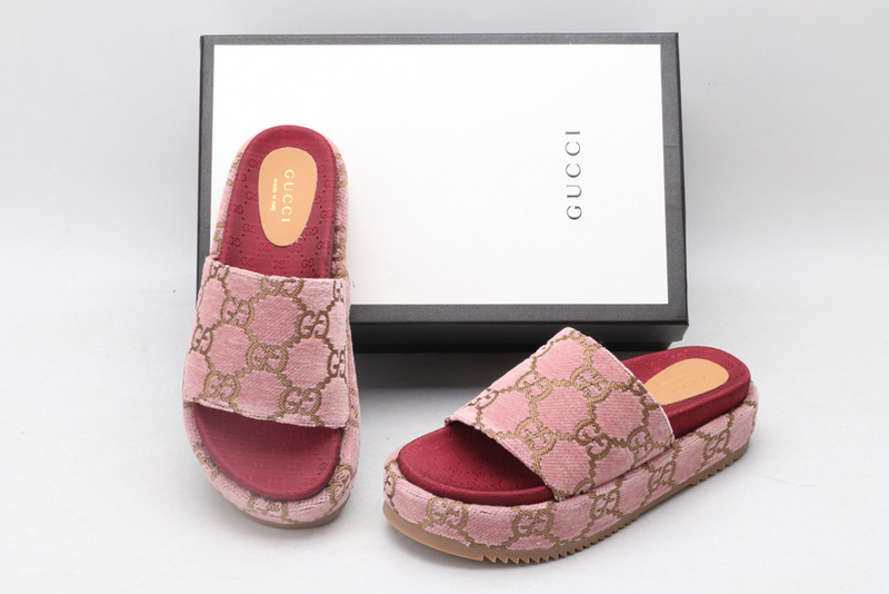 GUC LEATHER SLIDE