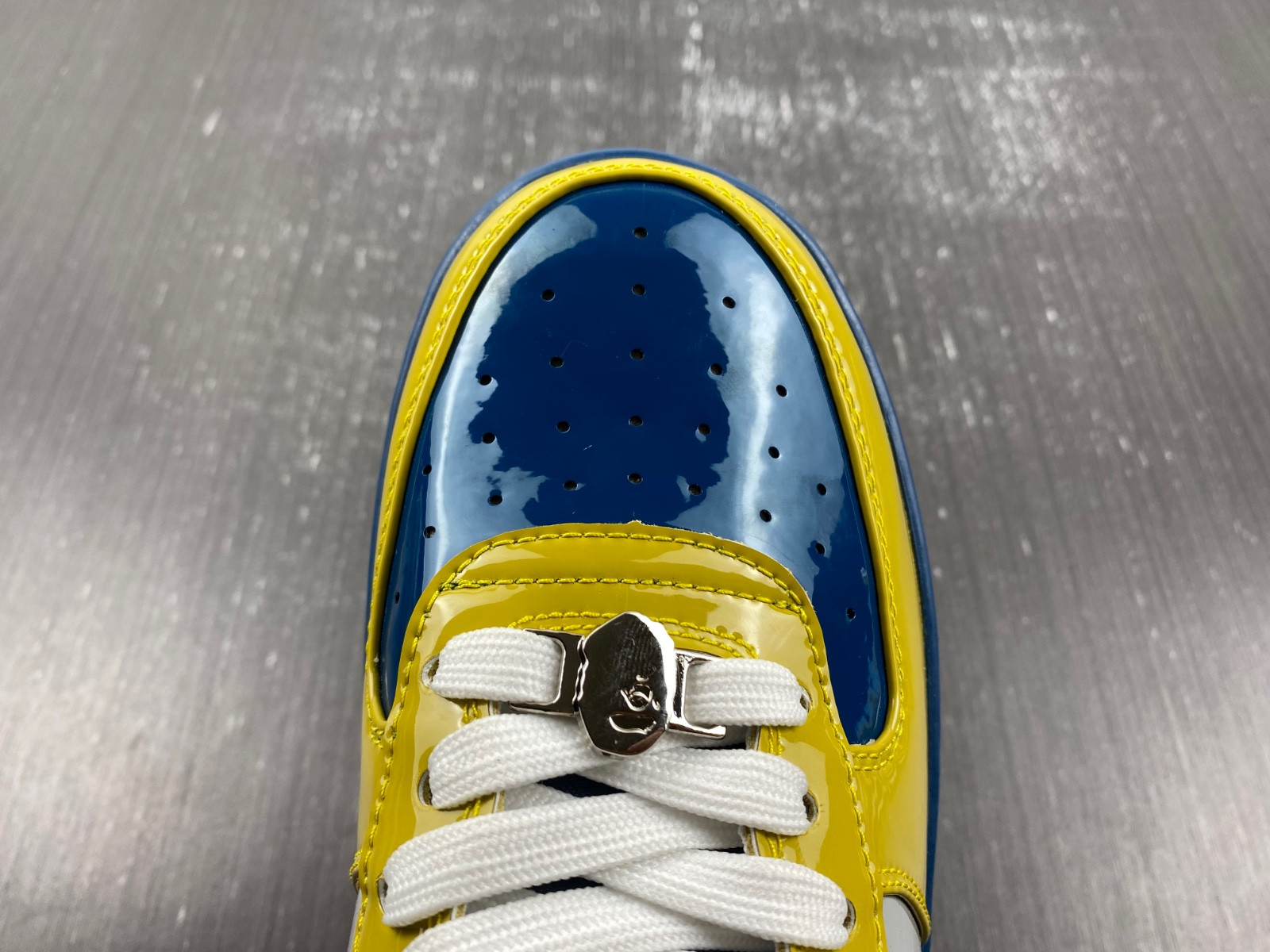 BAPE SNEAKERS