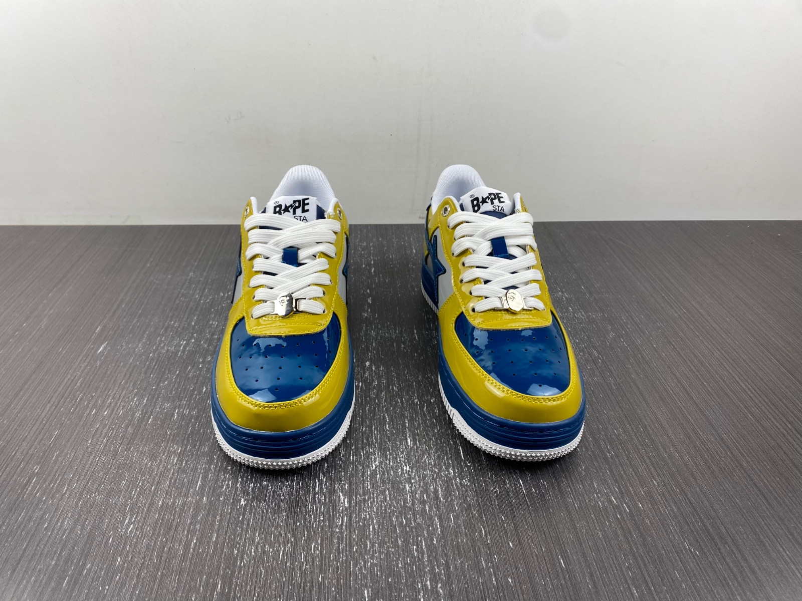 BAPE SNEAKERS