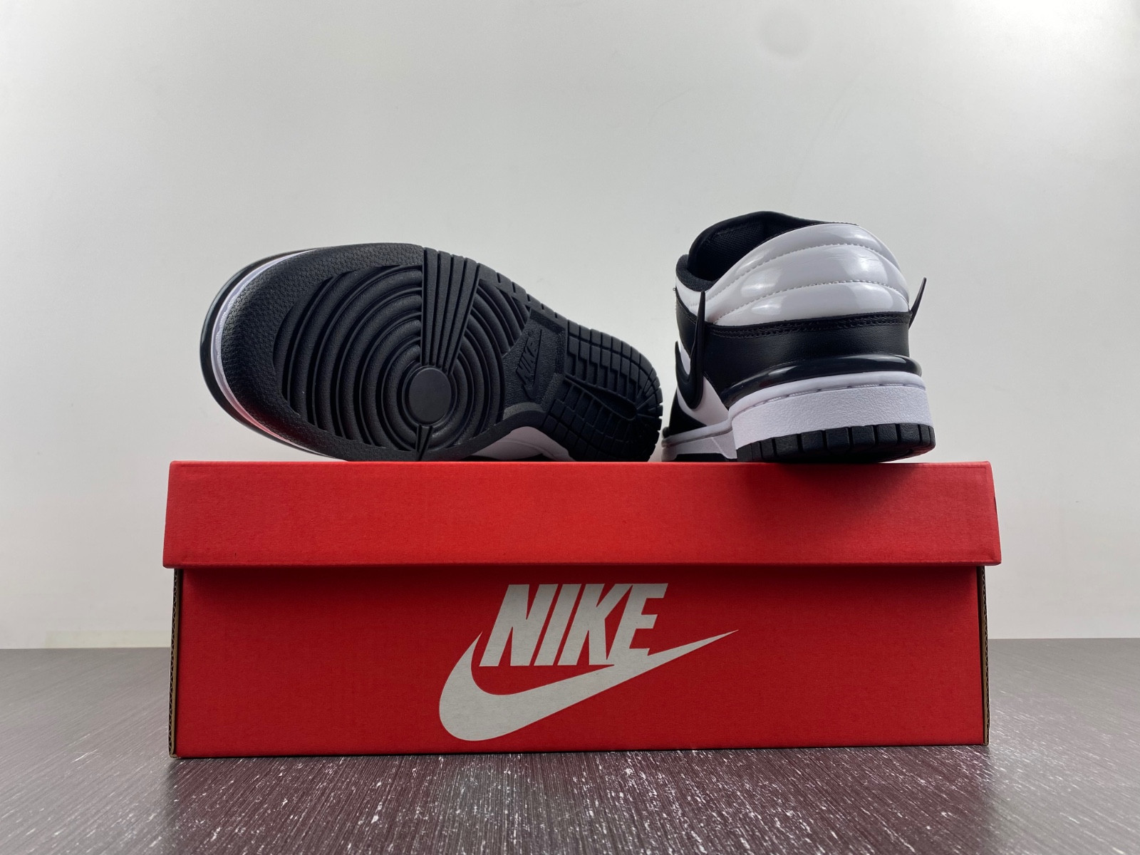 Nike Dunk Low Twist WMNS Panda DZ2794-001