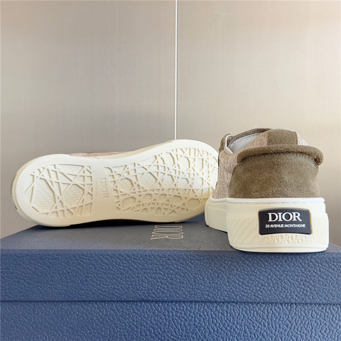 DR B33 SNEAKER
