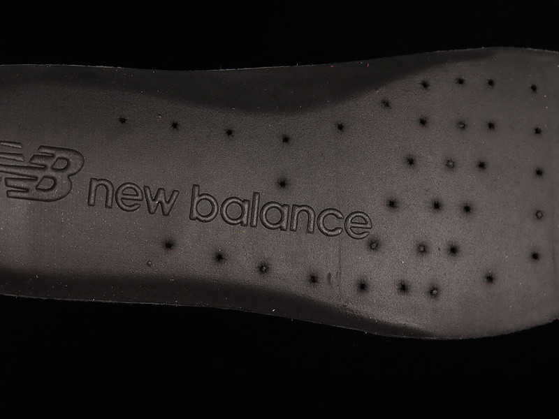 New Balance 2002R 