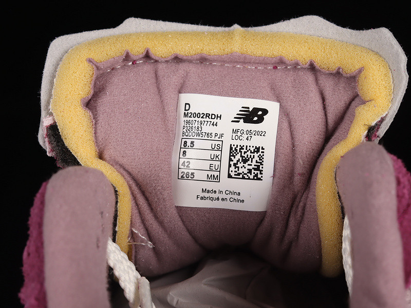 New Balance 2002R 