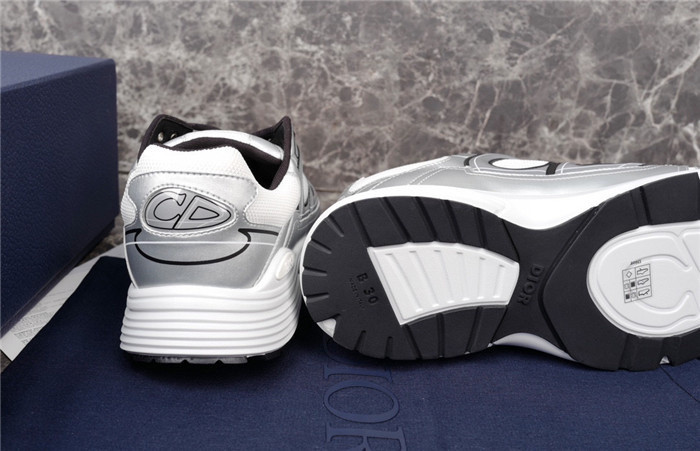 DR B30 SNEAKER