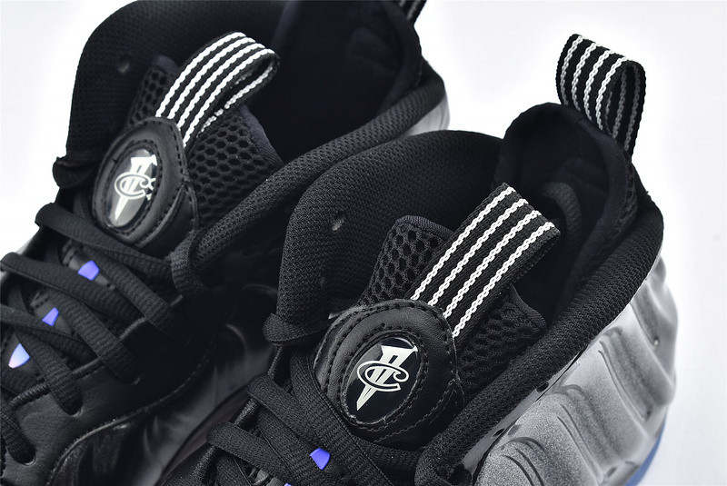 Nike Air Foamposite One QS