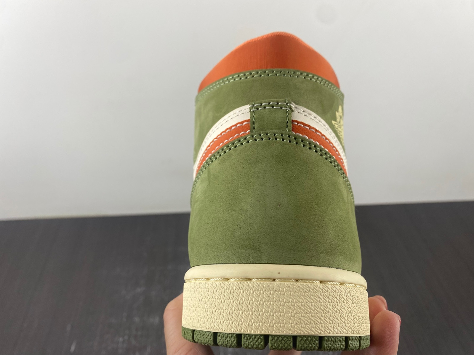 Air Jordan 1 High OG Celadon FB9934-300