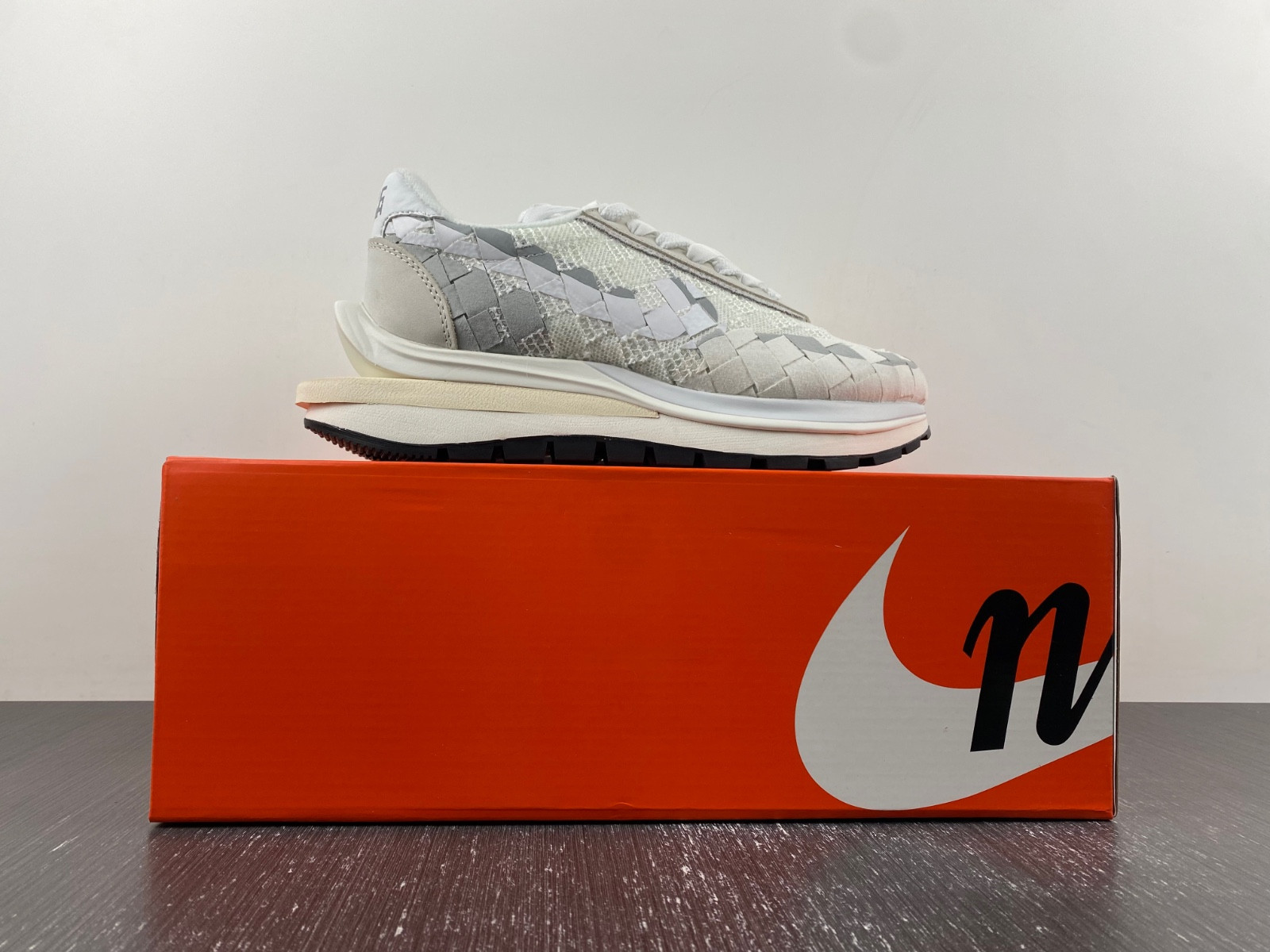 Social x Nike woven "White" DR5209-100