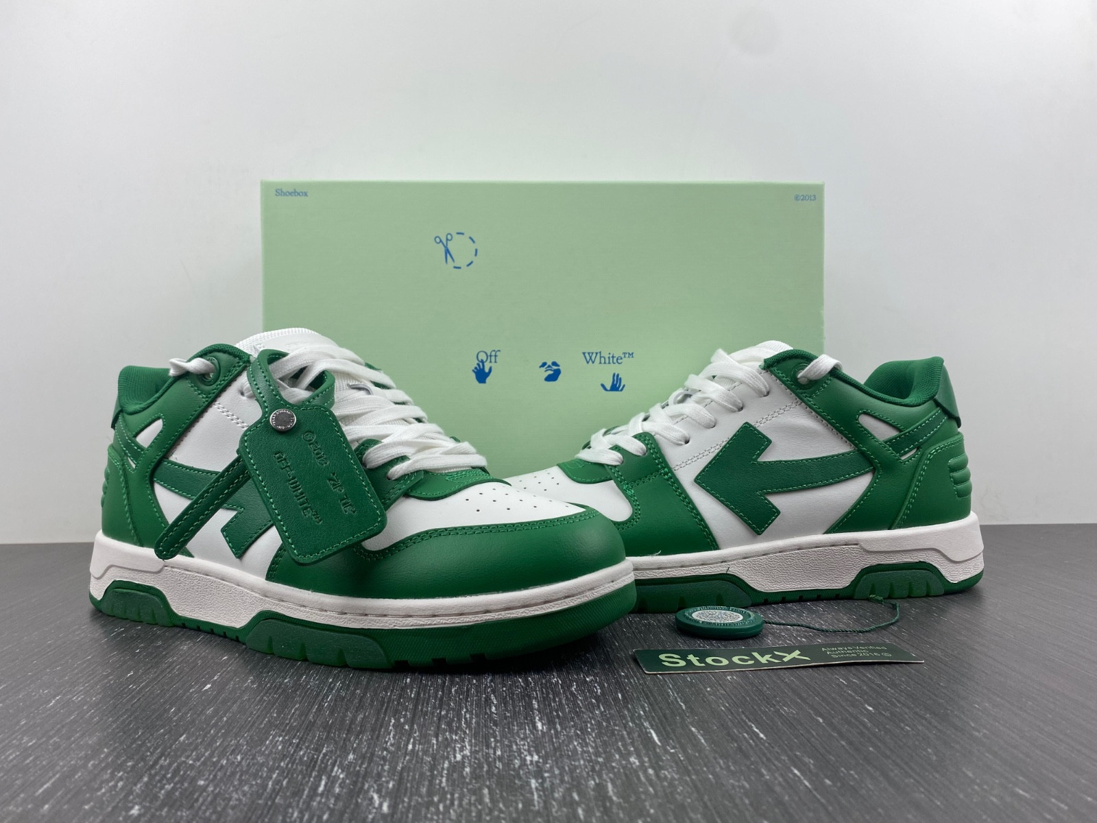 Off-White c/o Virgil Abloh