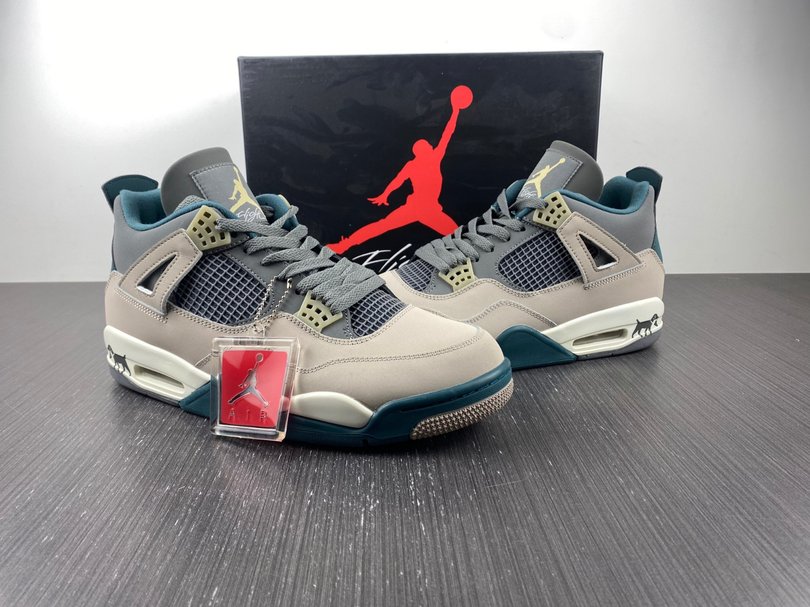 Air Jordan 4 SE Craft Photon Dust Basketball Shoes DV3742-021