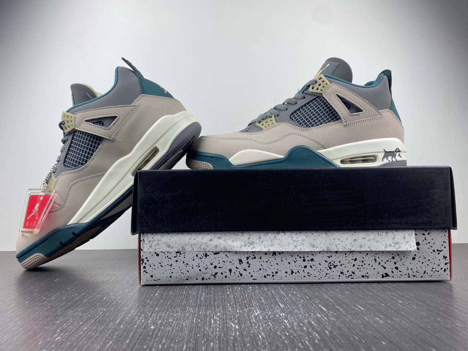 Air Jordan 4 SE Craft Photon Dust Basketball Shoes DV3742-021