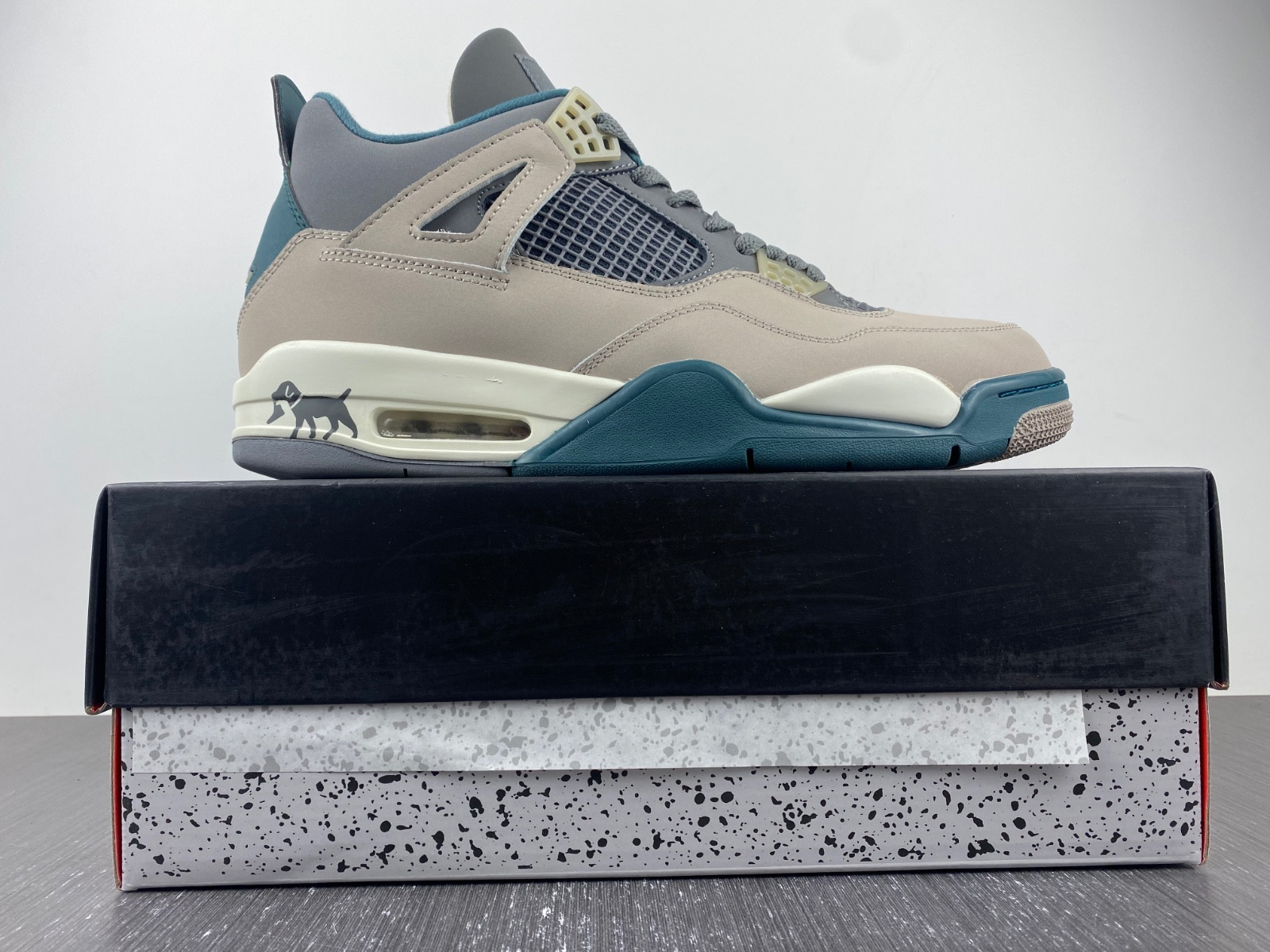 Air Jordan 4 SE Craft Photon Dust Basketball Shoes DV3742-021