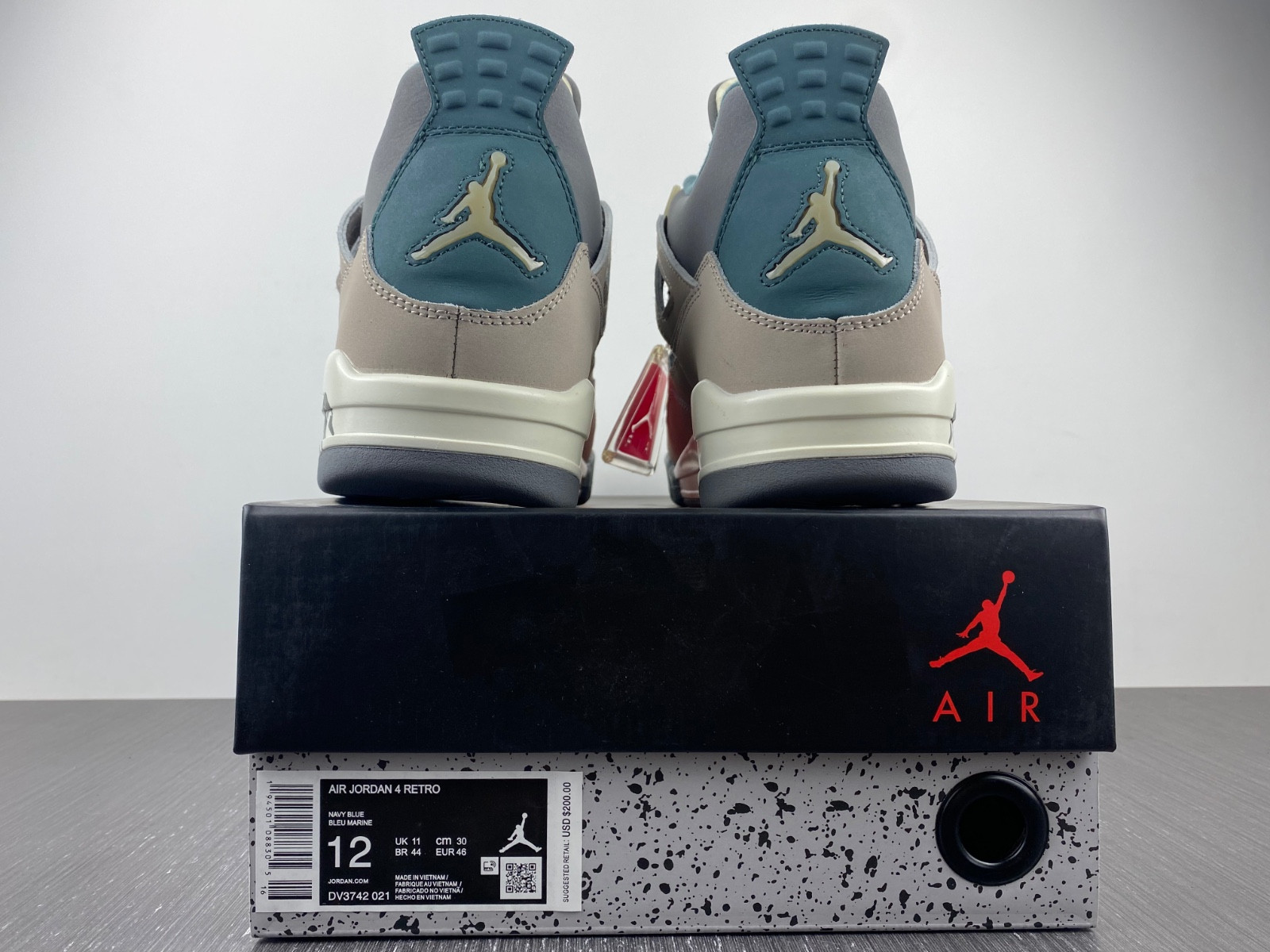 Air Jordan 4 SE Craft Photon Dust Basketball Shoes DV3742-021
