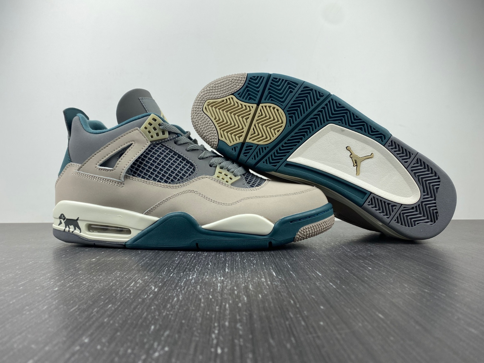 Air Jordan 4 SE Craft Photon Dust Basketball Shoes DV3742-021