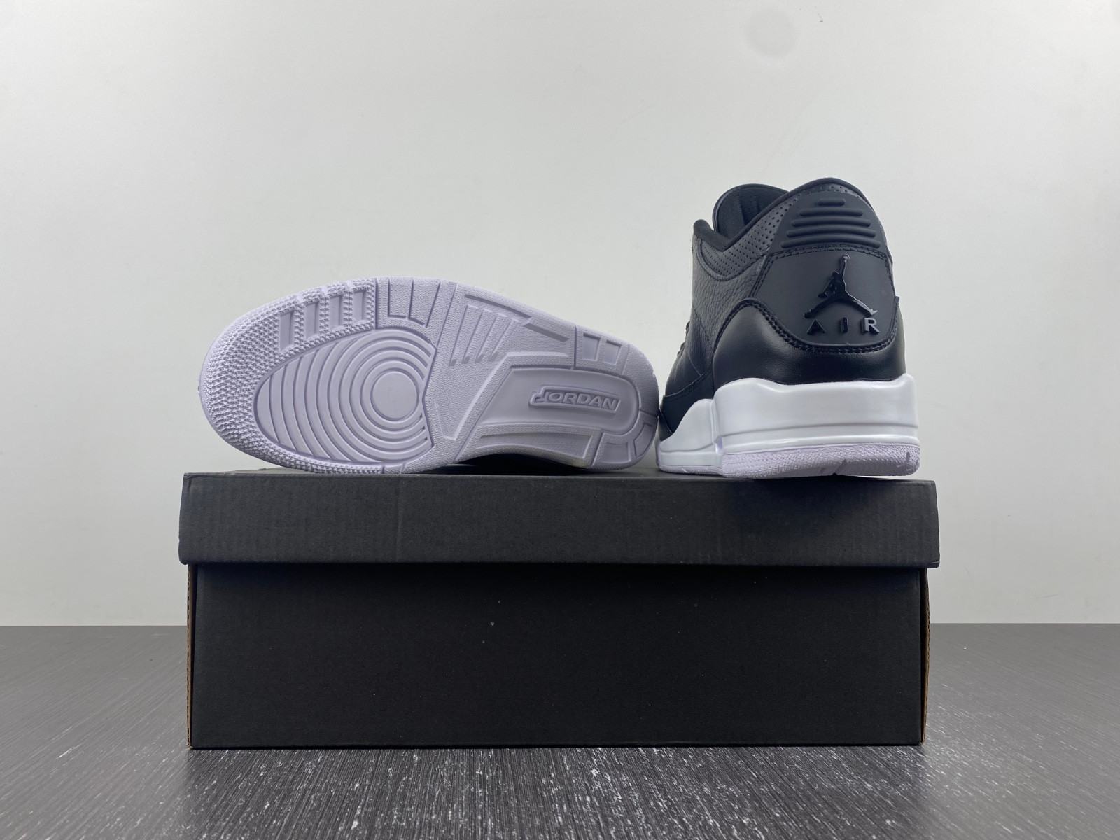 Air Jordan 3 Retro 