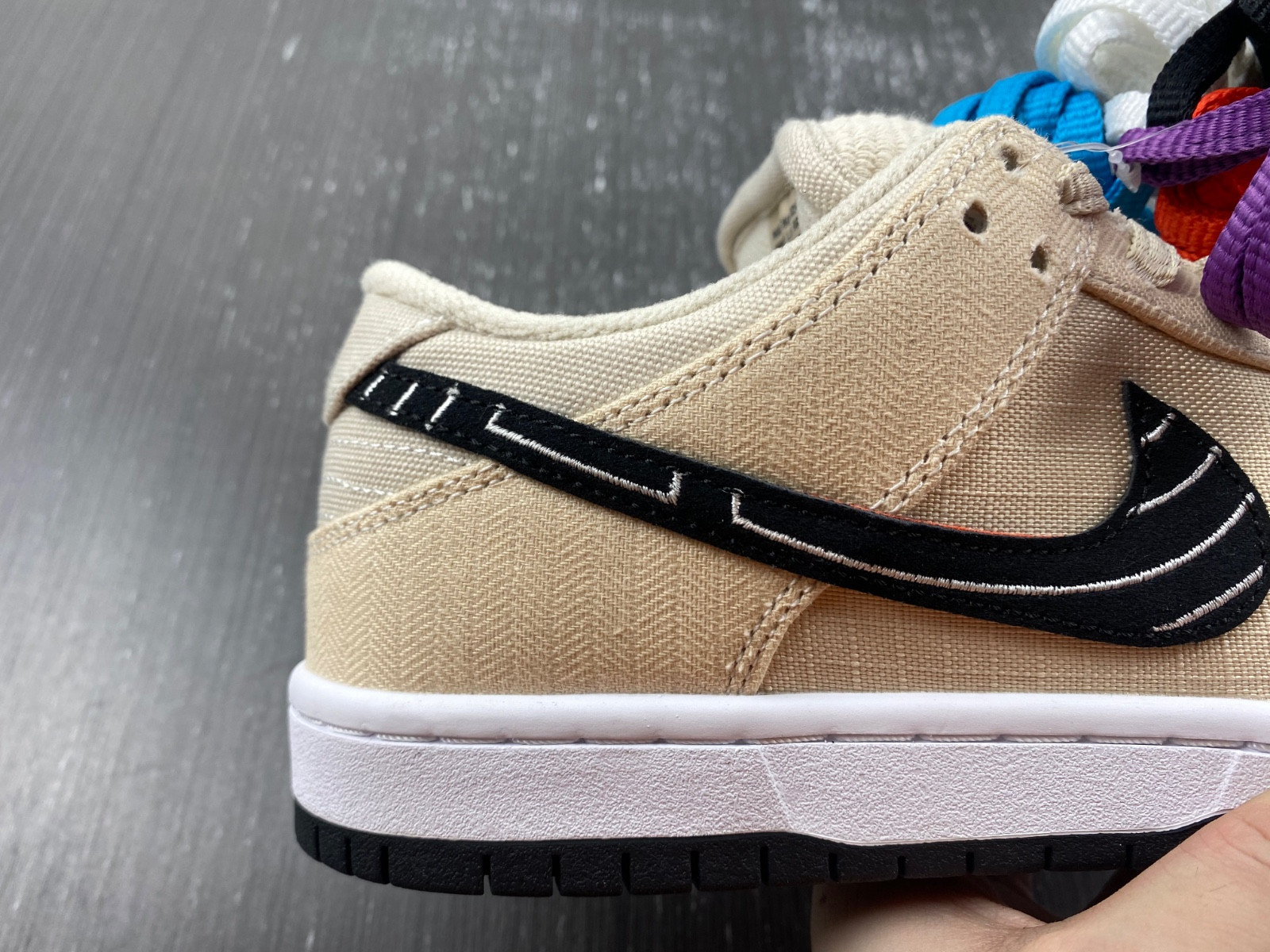 Albino & Preto X Nike SB Dunk Low FD2627-200
