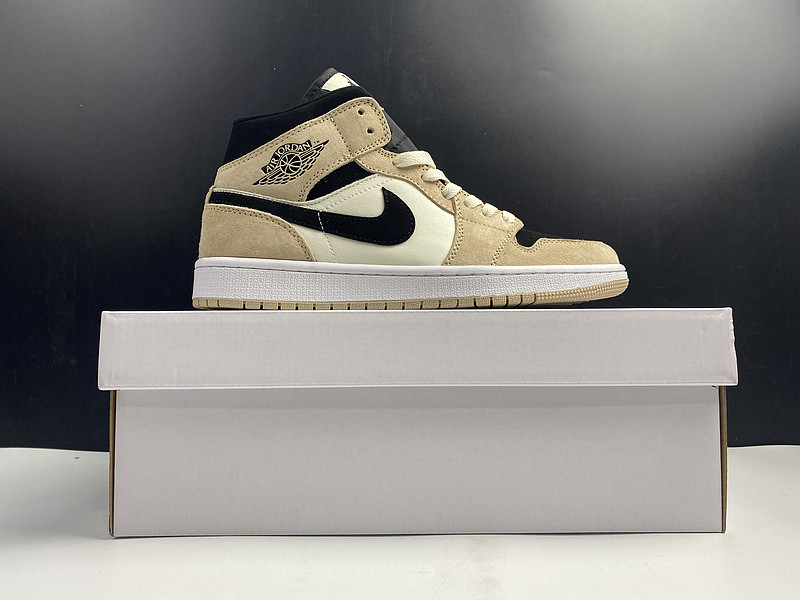 Air Jordan 1 Mid SE “Game Royal” BQ6472 -800