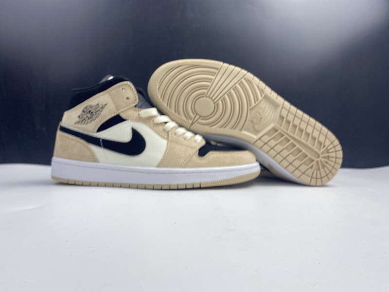 Air Jordan 1 Mid SE “Game Royal” BQ6472 -800