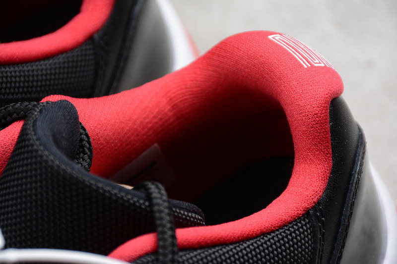 Jordan 11 Retro Low Bred 528895-012