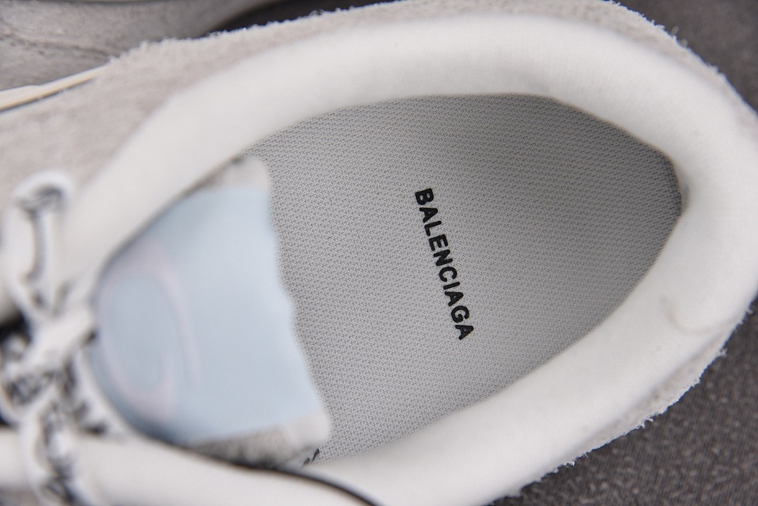 Ba1en*iaga Hamptons Worn-Out