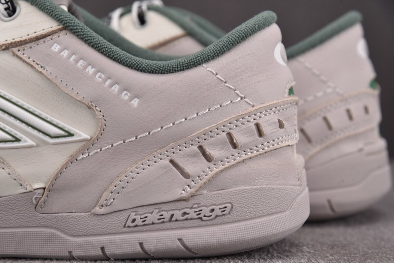 Ba1en*iaga Hamptons Worn-Out