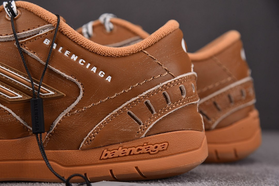 Ba1en*iaga Hamptons Worn-Out