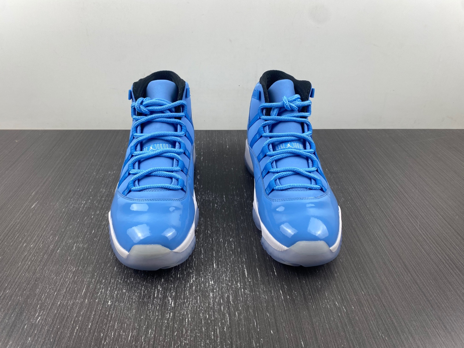 Jordan Ultimate Gift of Flight (11/29) - 717602-900