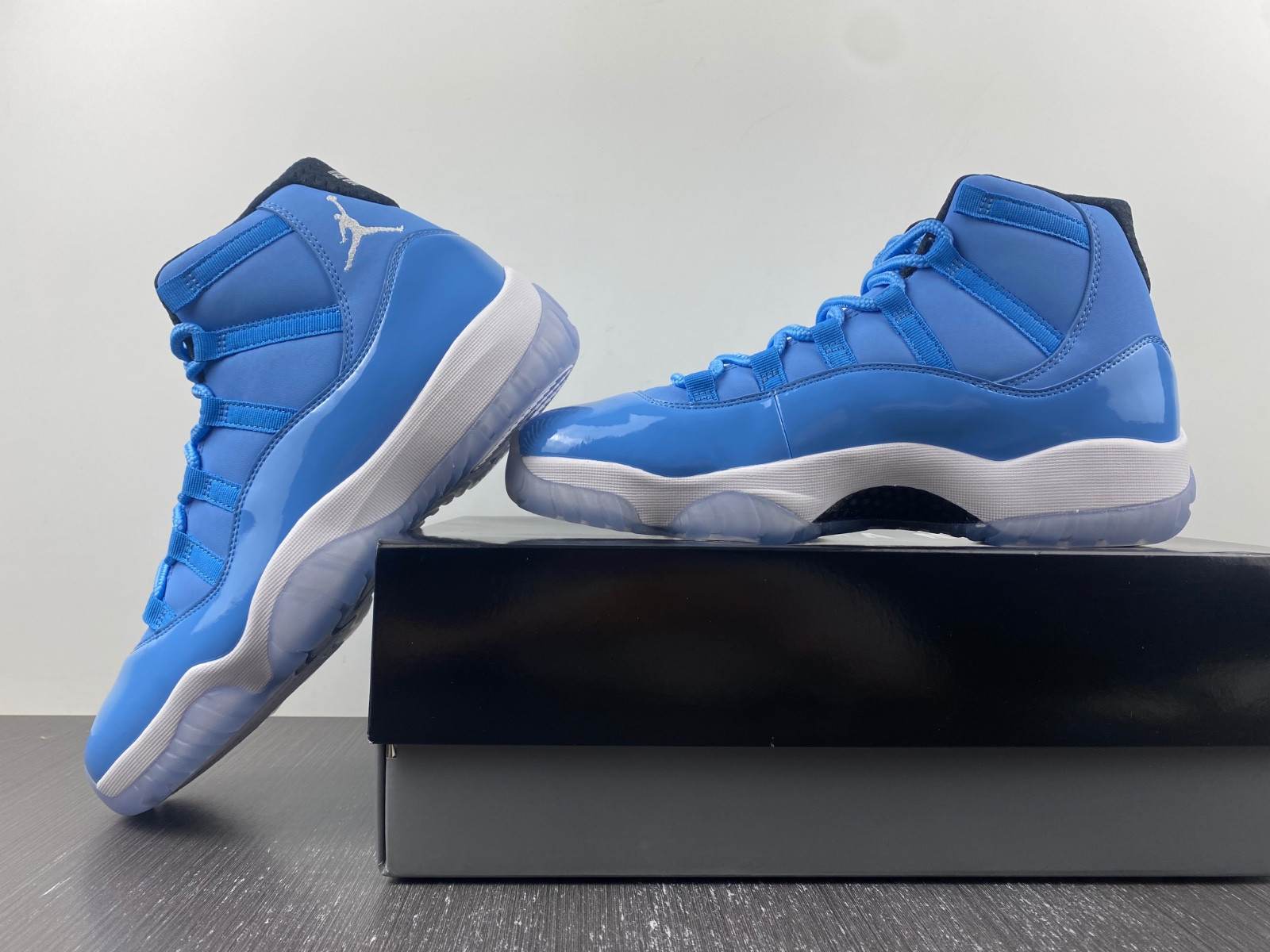 Jordan Ultimate Gift of Flight (11/29) - 717602-900