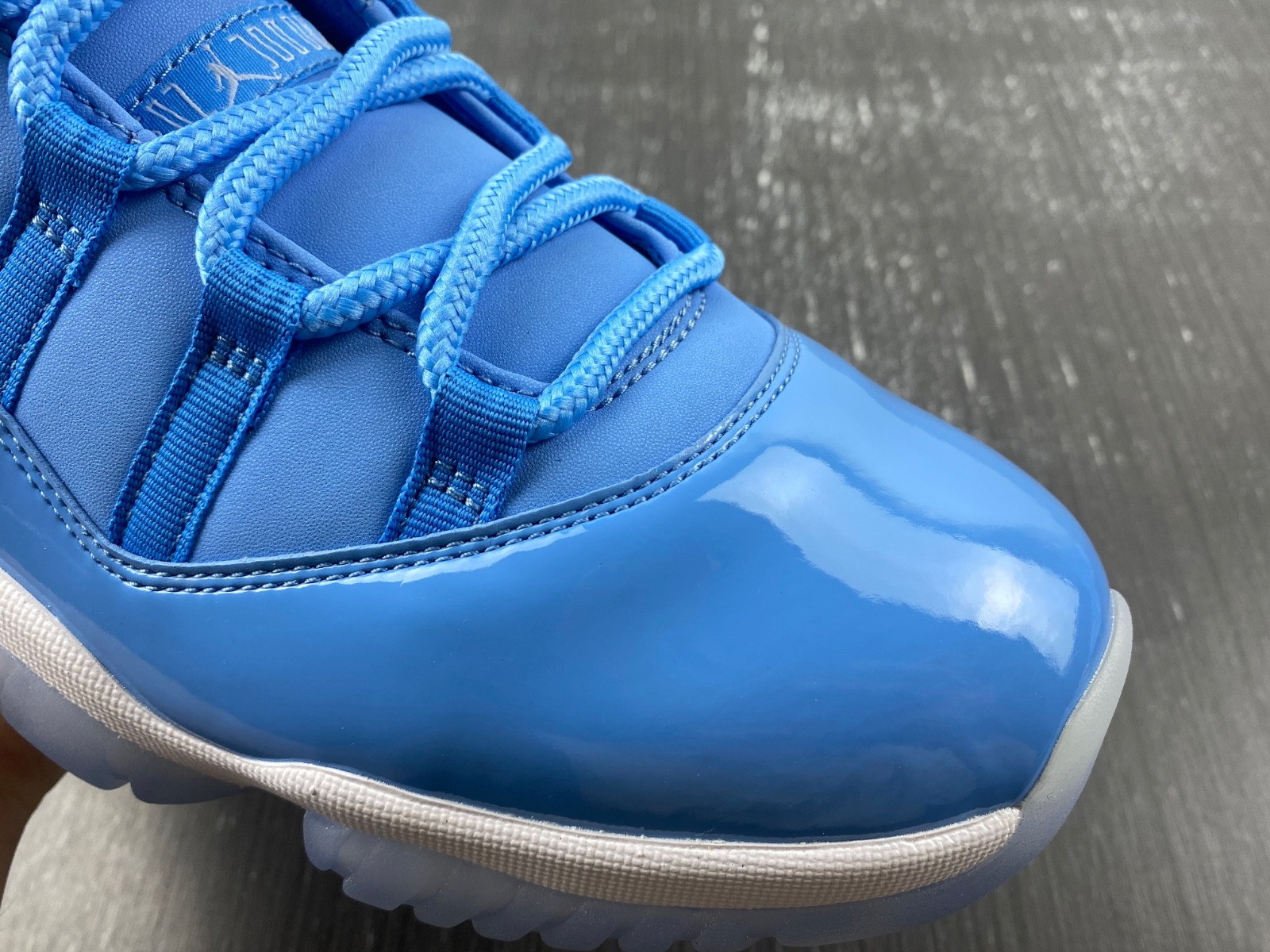 Jordan Ultimate Gift of Flight (11/29) - 717602-900