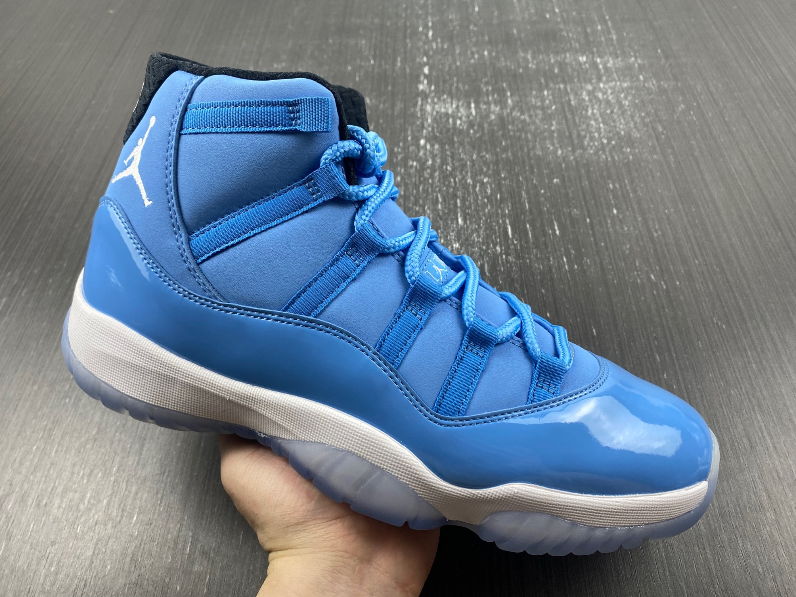 Jordan Ultimate Gift of Flight (11/29) - 717602-900