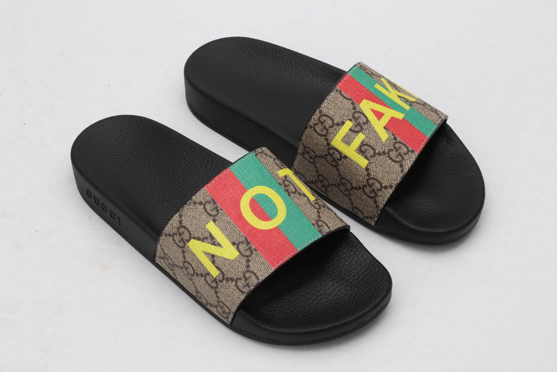 GUC LEATHER SLIDE