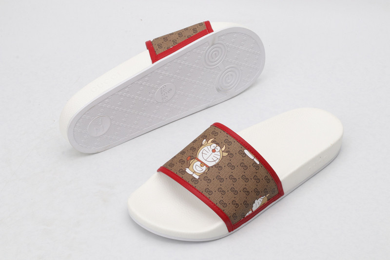 GUC LEATHER SLIDE