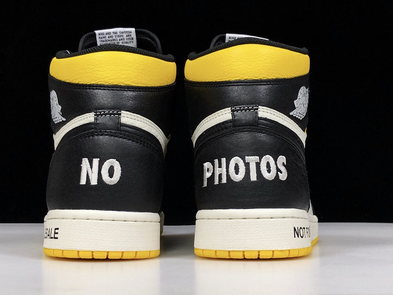 AIR JORDAN 1 NO LS VARSITY MAIZE 861428-107