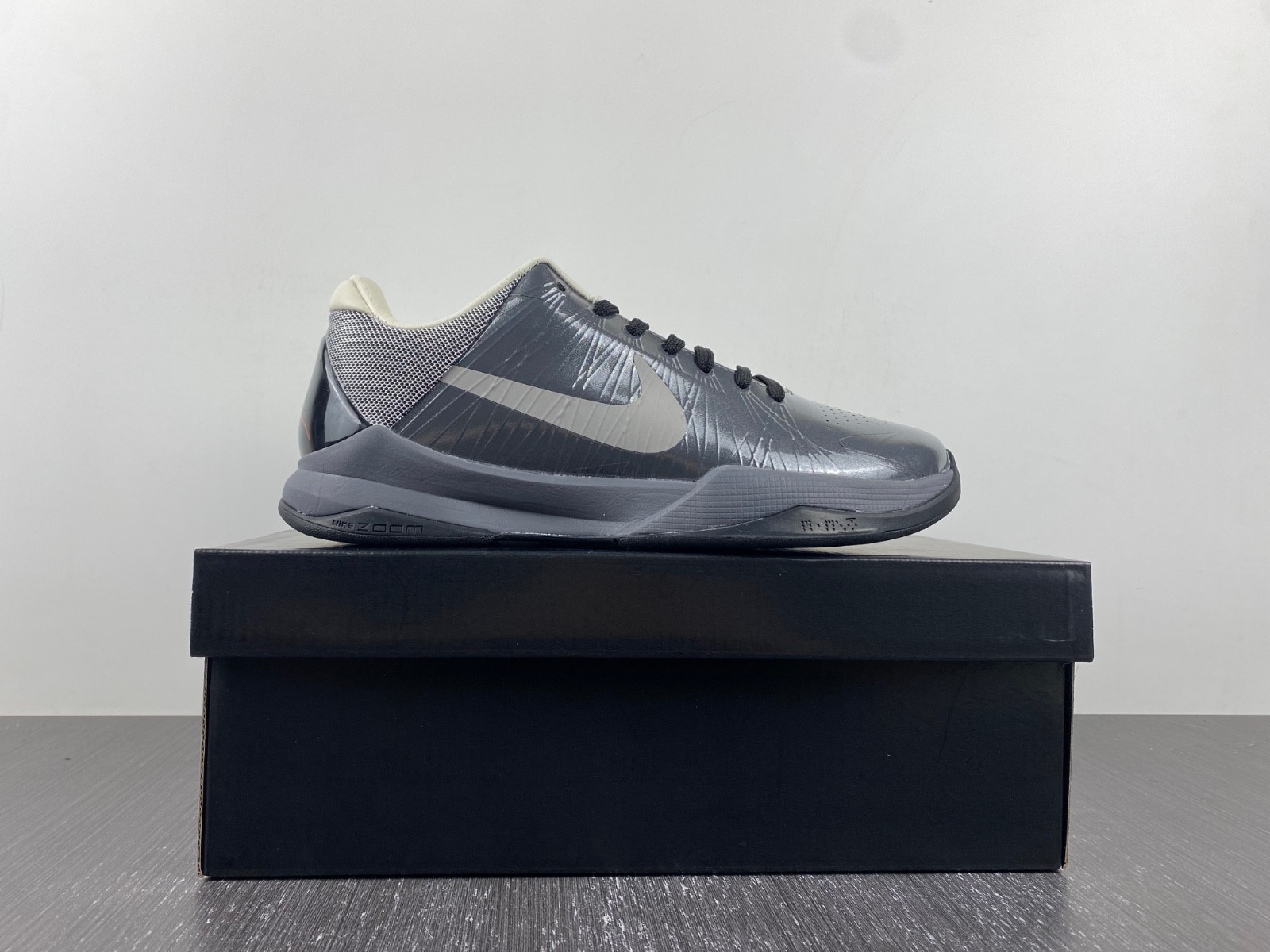 Nike Kobe 5 Aston Martin Pack Men