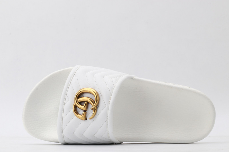 GUC LEATHER SLIDE