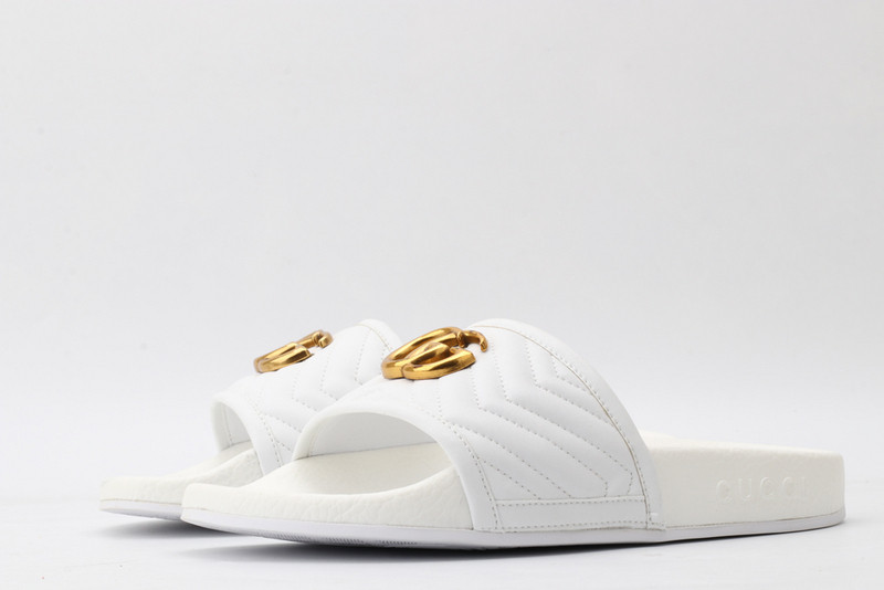 GUC LEATHER SLIDE