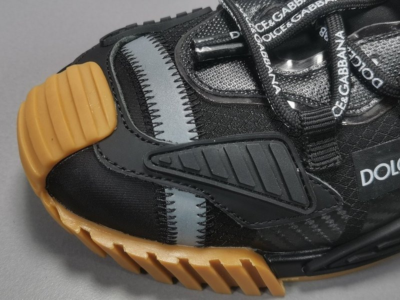 DG SNEAKER