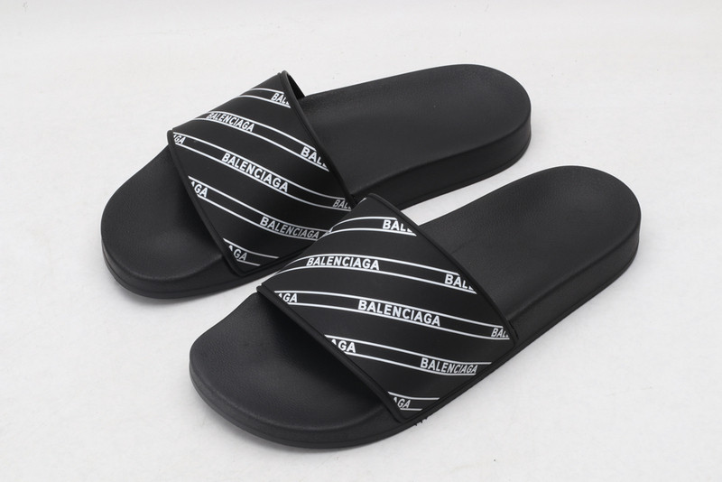 Ba*len*cia*ga slides