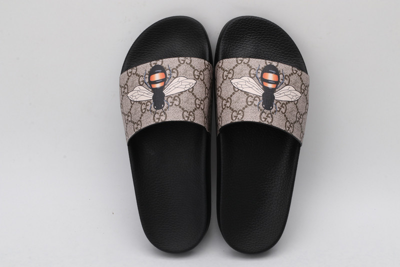 GUC LEATHER SLIDE
