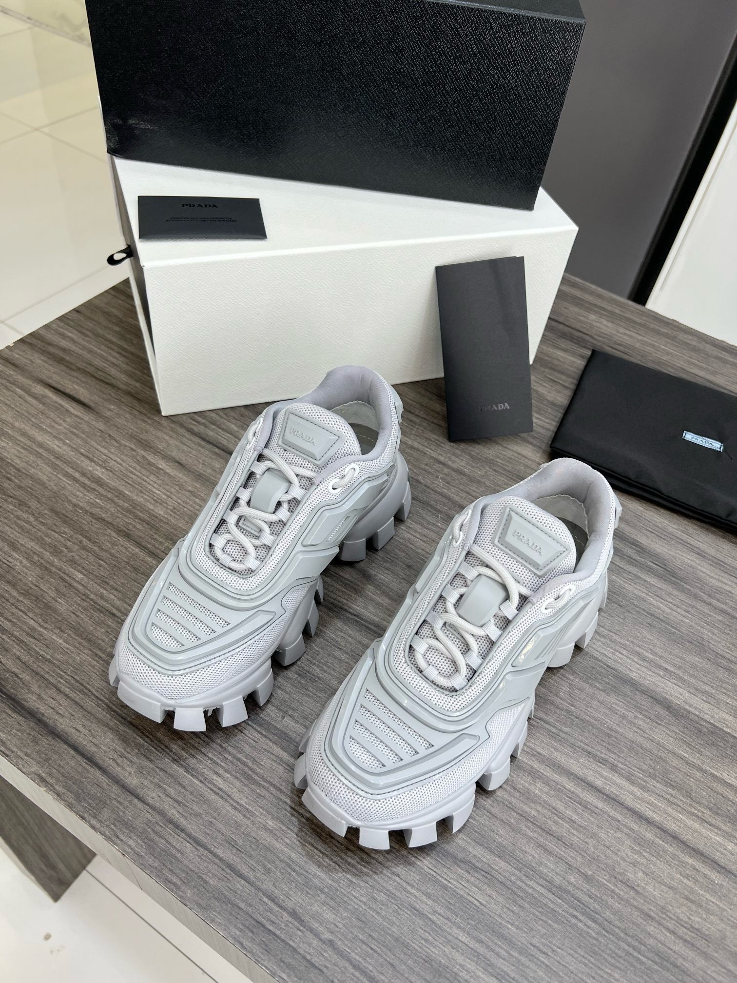 PR SNEAKER