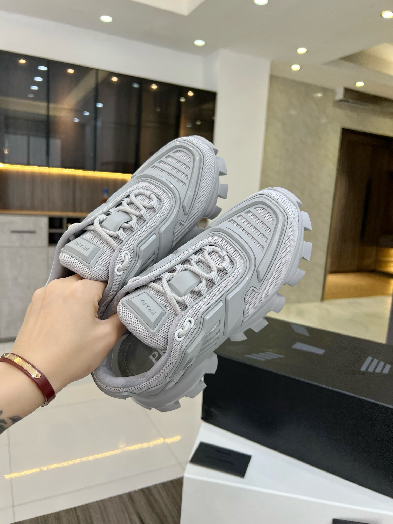 PR SNEAKER