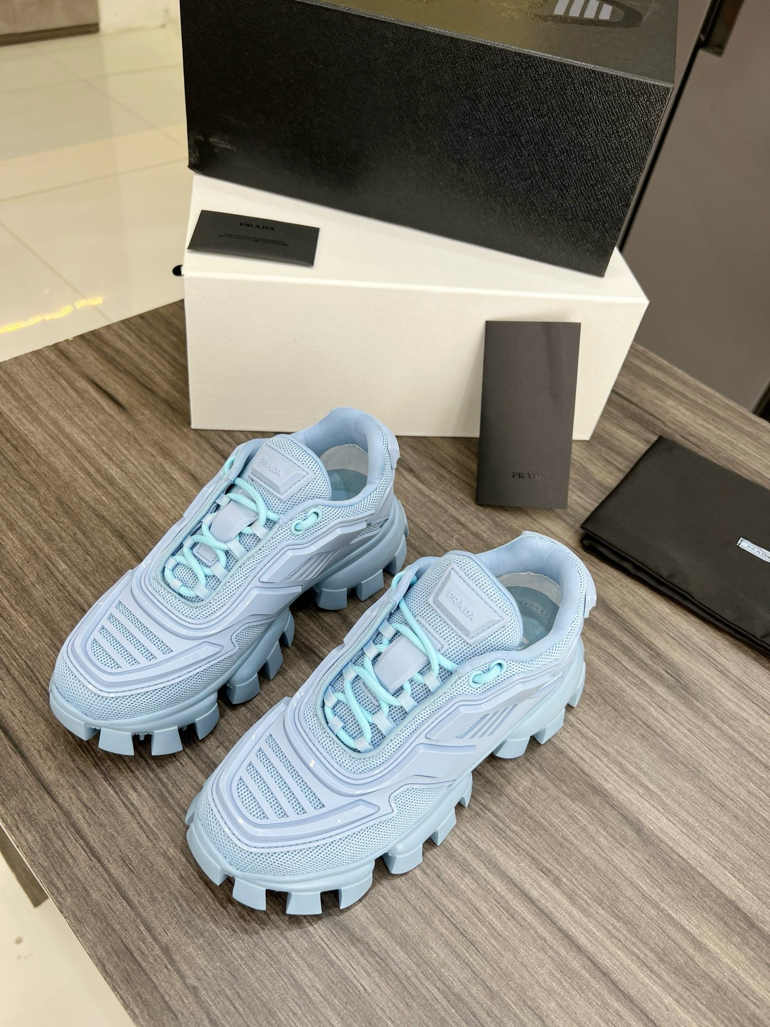 PR SNEAKER