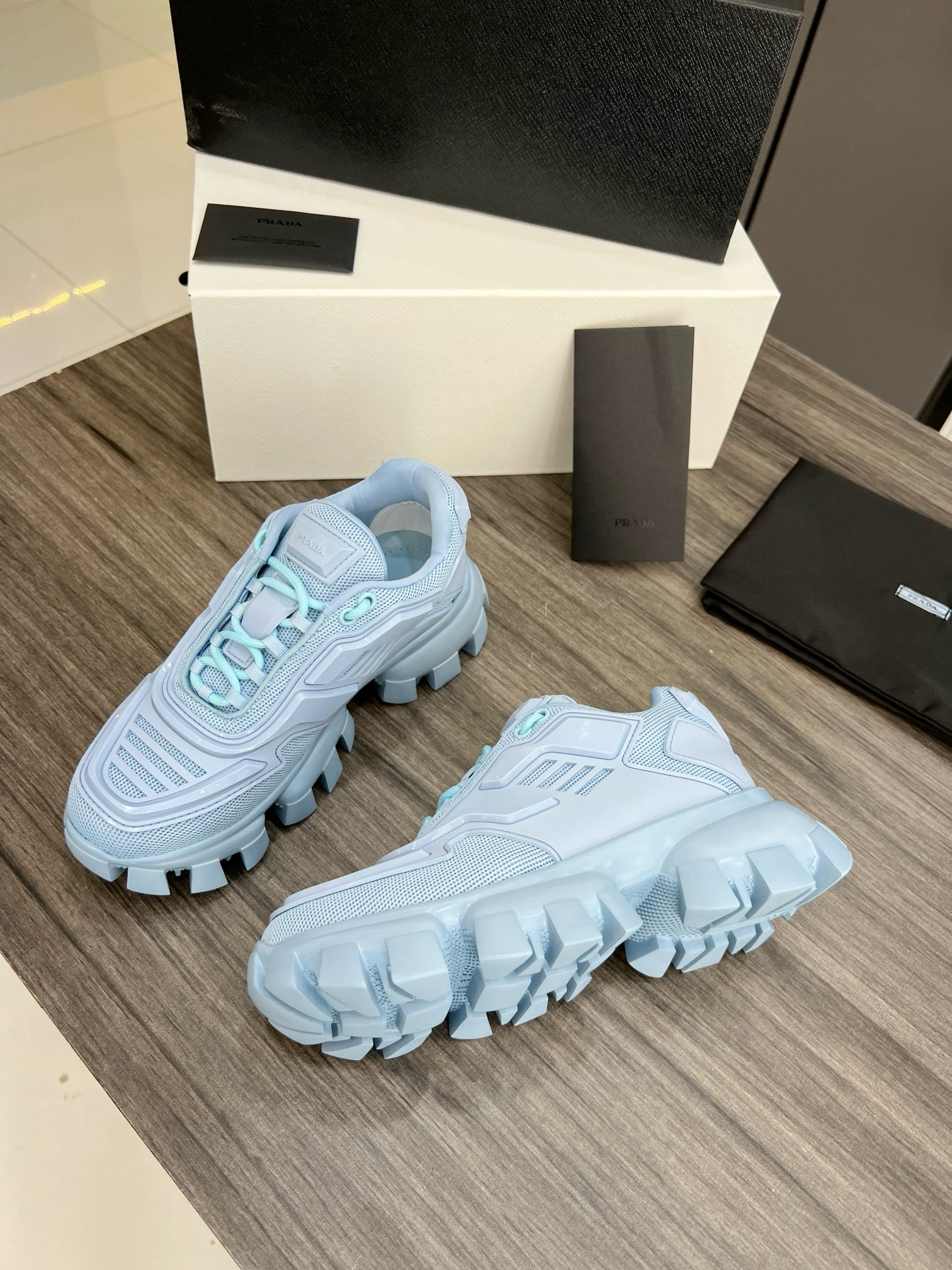 PR SNEAKER