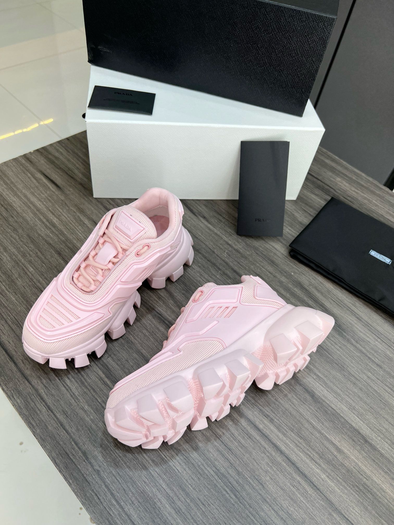 PR SNEAKER
