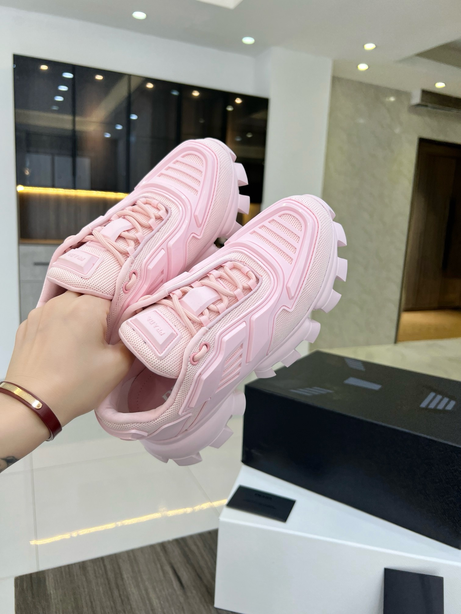 PR SNEAKER