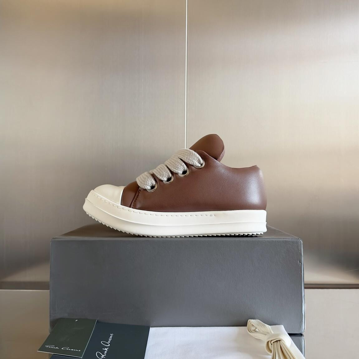 RICK 0WENS SNEAKERS