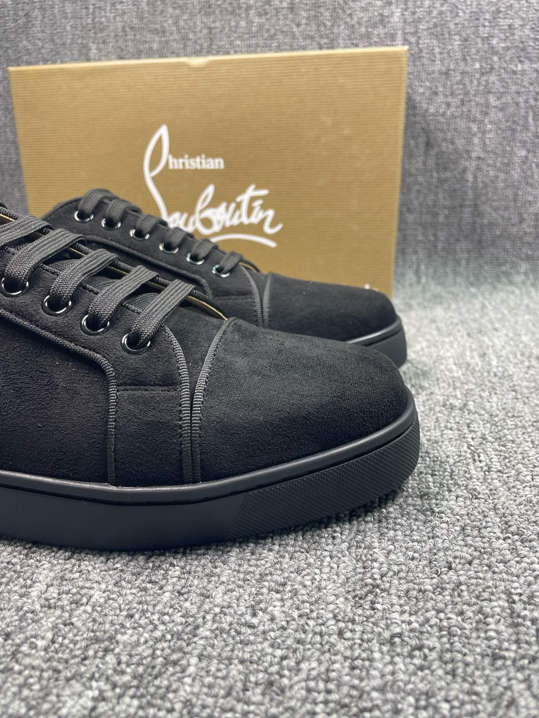 CHIAN LOUIN SNEAKER