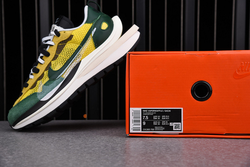 sacai x Nike VaporWaffle “Tour Yellow” CV1363-700