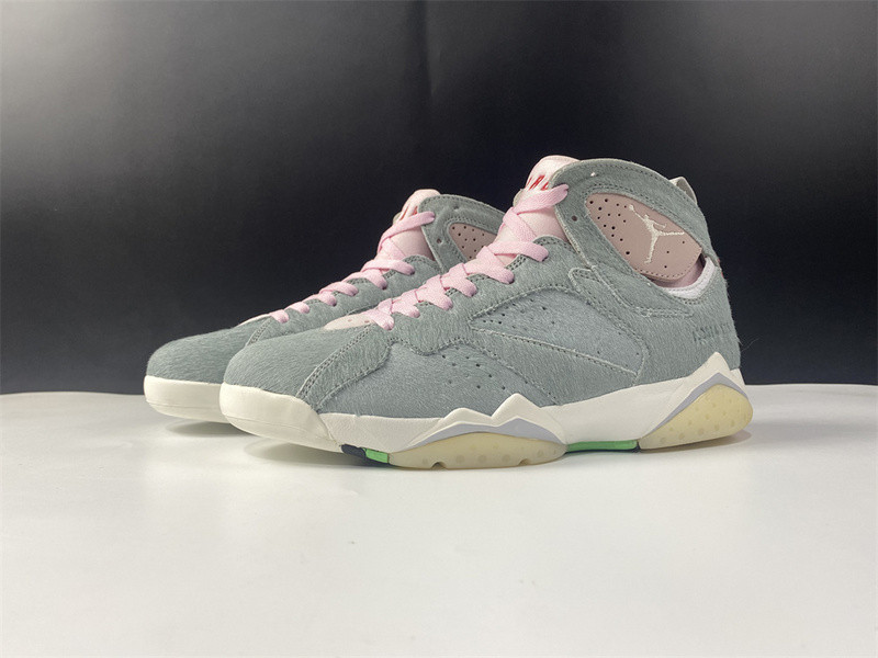 AIR JORDAN 7 “HARE 2.0” CT8528-002