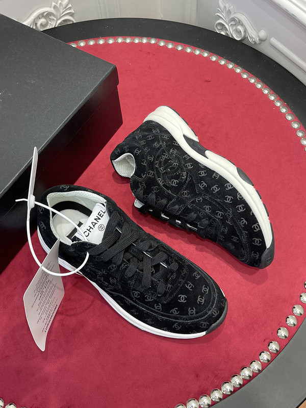 CHA_NEL SNEAKERS